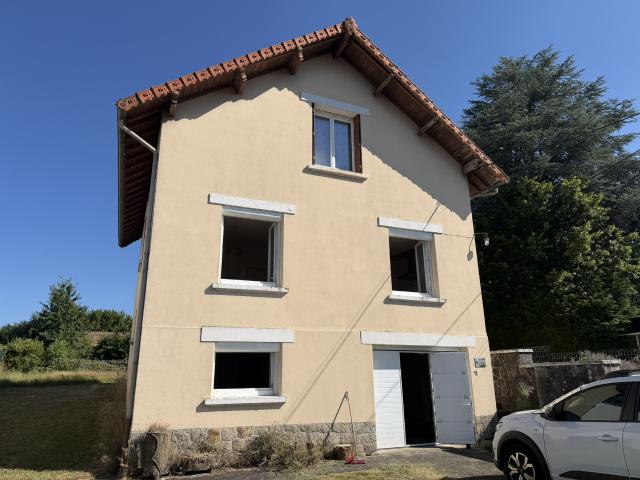 Maison vente à Gimard, Bourg-Lastic
