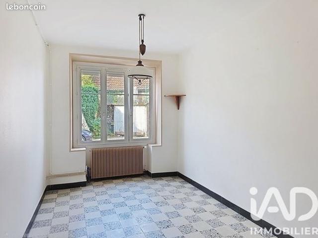 Maison vente à Villiers-Saint-Georges, Seine-et-Marne