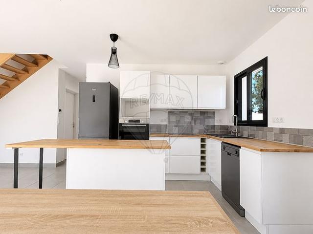 Maison vente à Rochefort, Etaules