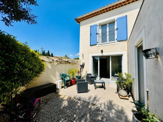 Maison vente à Apt, La Tour-d'aigues
