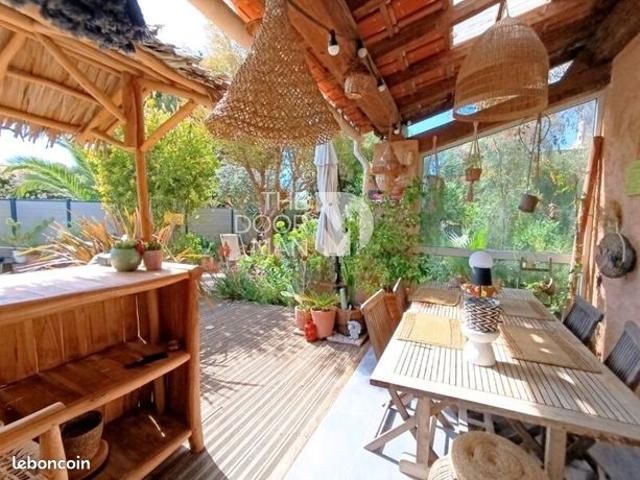 Maison vente à Arrondissement de Toulon, Six-fours-les-plages