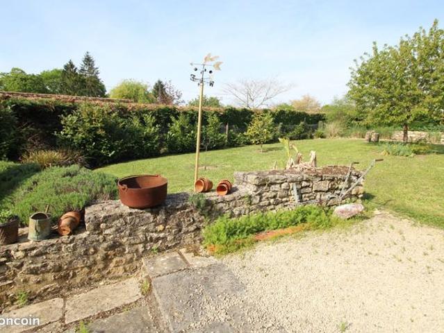 Maison vente à Montmorillon, Joussé