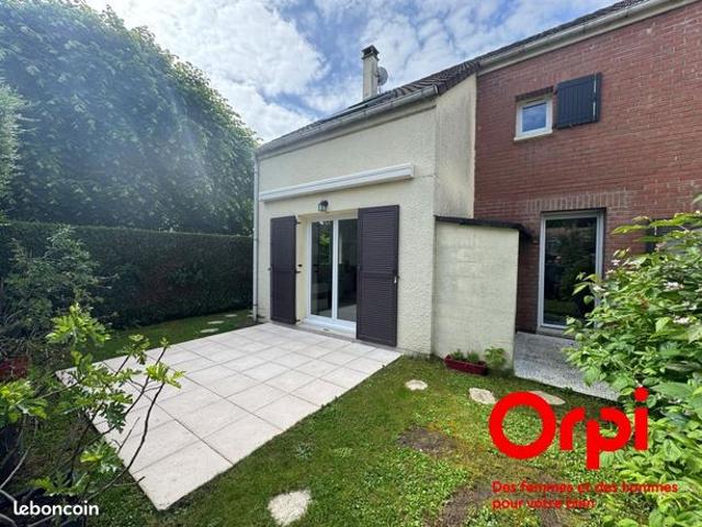 Maison vente à Versailles, Montigny-le-bretonneux