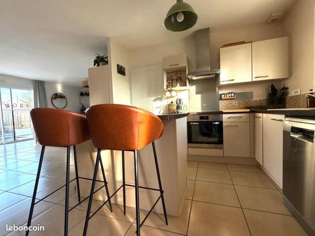 Maison vente à Saintes, Saint-georges-des-coteaux