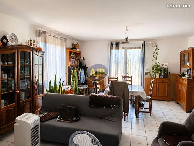 Maison vente à Rochefort, Beaugeay