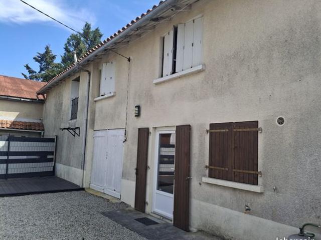 Maison vente à Chasseneuil-sur-Bonnieure, Charente