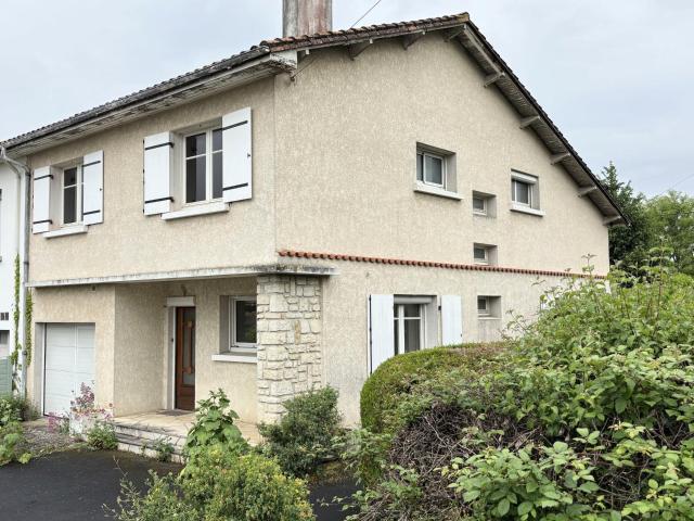 Maison vente à Saintes