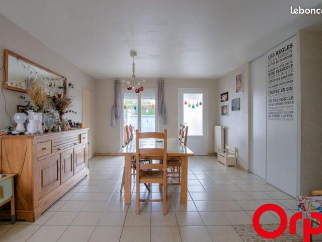 Maison vente à Bourg-en-Bresse, Pizay
