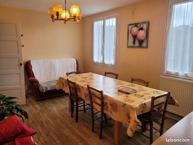 Maison vente à Mauriac, Champs-sur-tarentaine-marchal