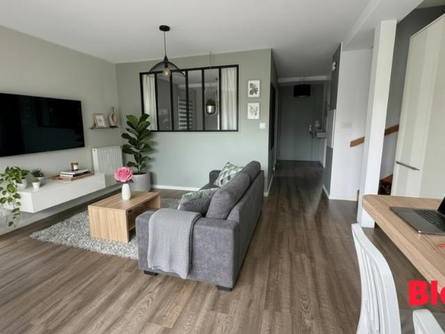 Maison vente à Villemeu, Cintré
