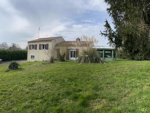 Maison vente à Poiroux