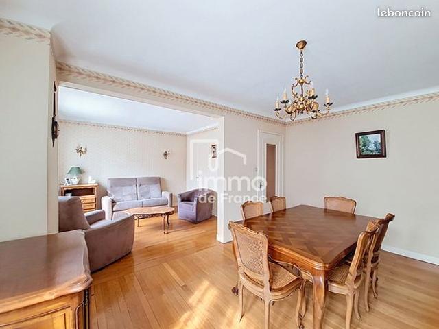 Maison vente à Bourg-en-Bresse, Bourg-en-bresse