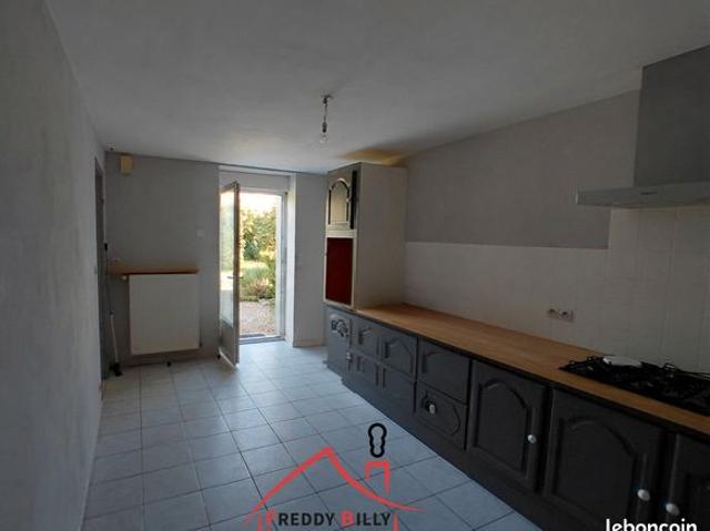 Maison vente à Saint-Martin-de-Sanzay, Deux-Sèvres