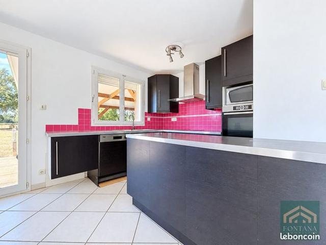 Maison vente à Marcenat, Allier