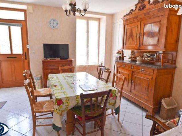 Maison vente à Mayenne, Montsûrs