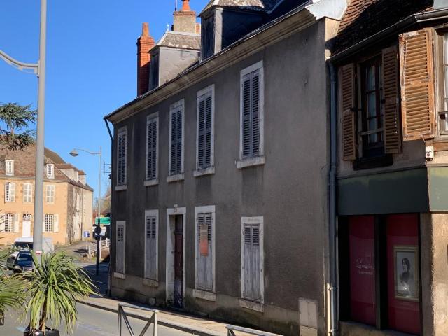 Maison vente à La Châtre, Indre