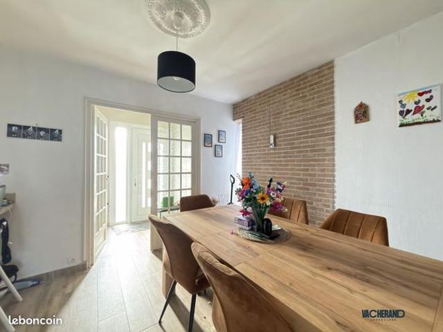 Maison vente à Lille, Loos