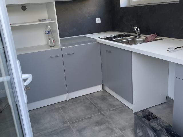 Maison location à Saint-Amand-Montrond, Cours-les-barres