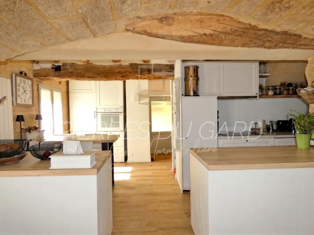 Maison vente à Nîmes, Vers-pont-du-gard