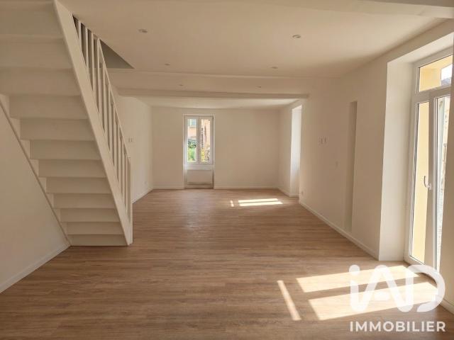 Maison location à Sens, Villevallier