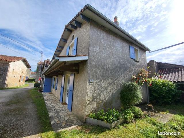 Maison vente à Confolens, Cellefrouin