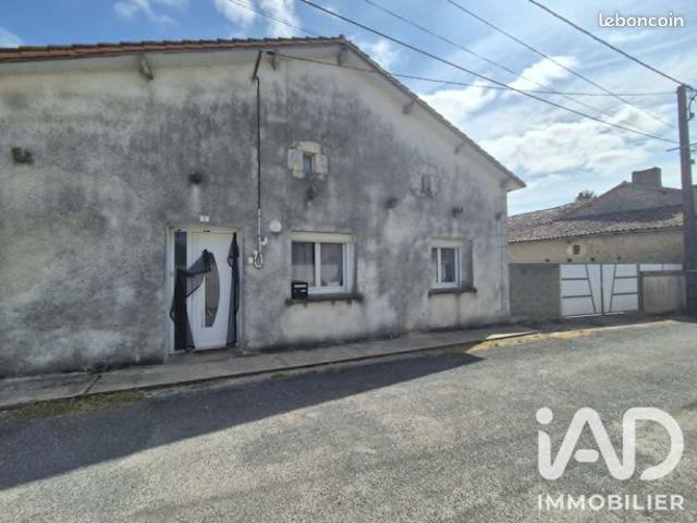 Maison vente à Montmorillon, Savigné