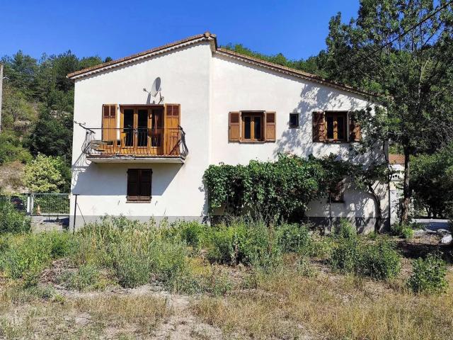 Maison vente à Nice, Puget-théniers