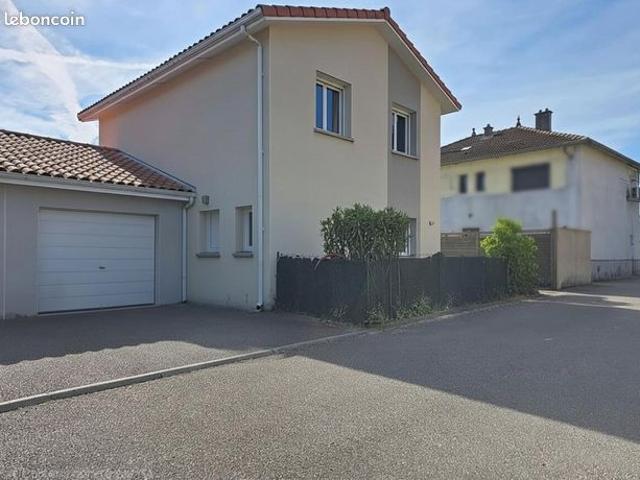 Maison vente à Privas, Saint-priest