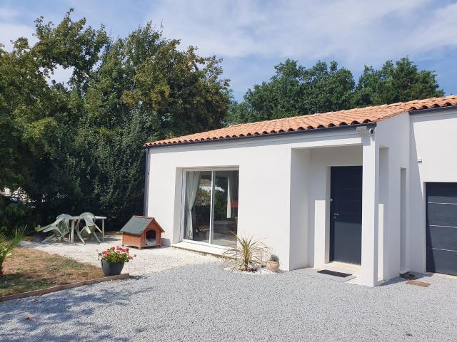Maison vente à Saintes, Le Chay