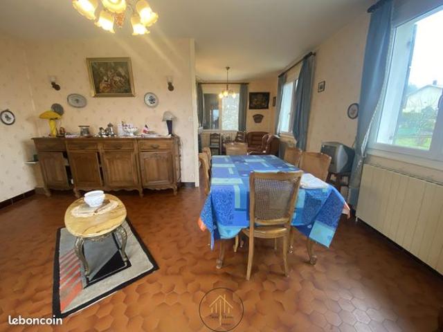 Maison vente à Nontron, Chaleix
