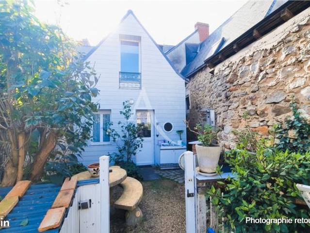 Maison vente à Angers, Étriché