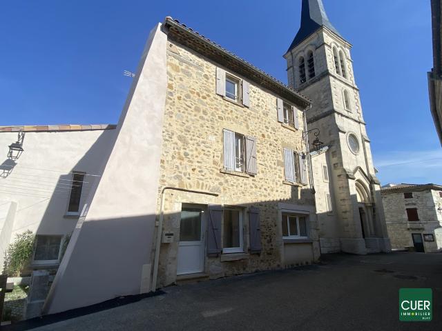 Maison location à Tournon-sur-Rhône, Châteaubourg