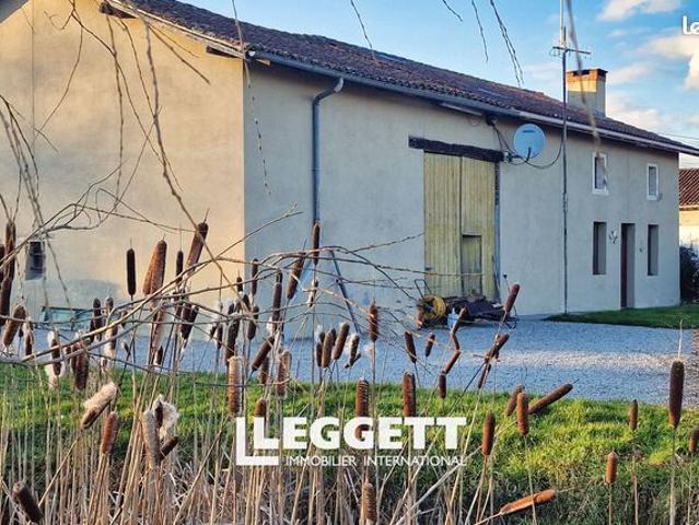 Maison vente à Confolens, Manot