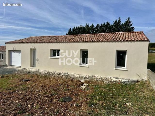 Maison vente à Fontenay-le-Comte, Longèves