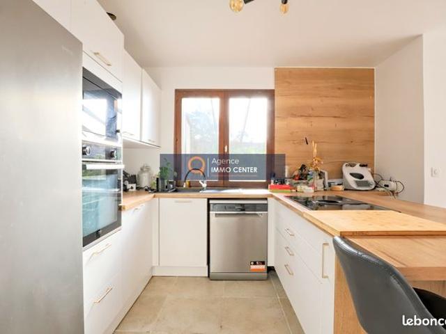 Maison vente à Arrondissement de Toulon, La Londe-les-maures