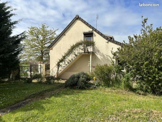 Maison vente à Saint-Amand-Montrond, Bessais-le-fromental