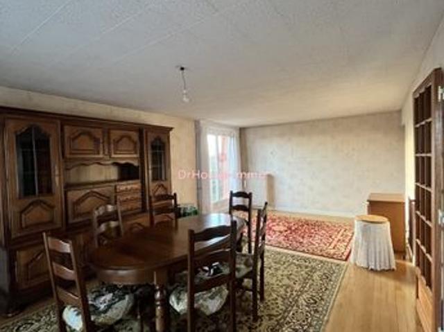 Maison vente à Châteauroux, Velles