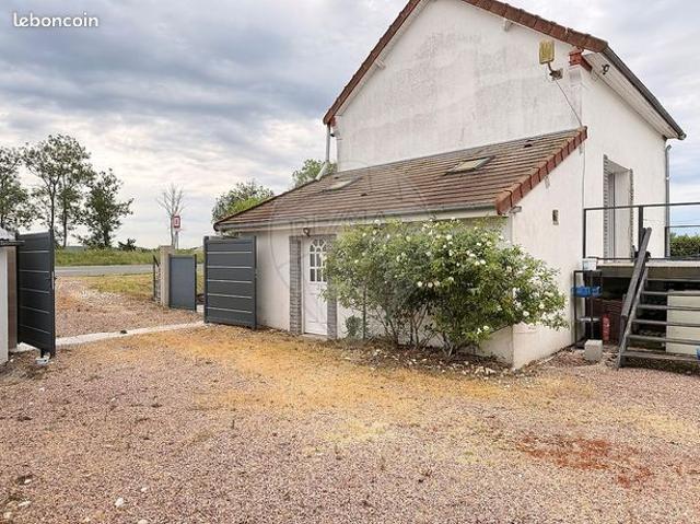 Maison vente à Bourges, Saint-léger-le-petit