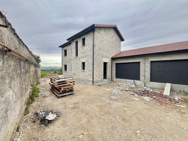 Maison vente à Bourg-en-Bresse, Montluel