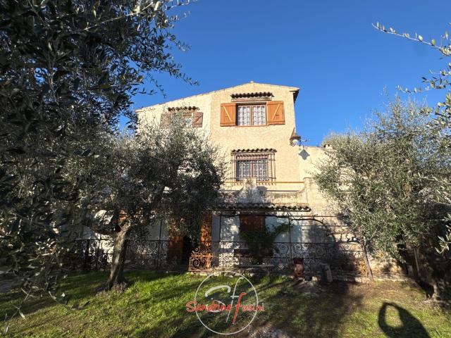 Maison vente à Grasse, Gattières