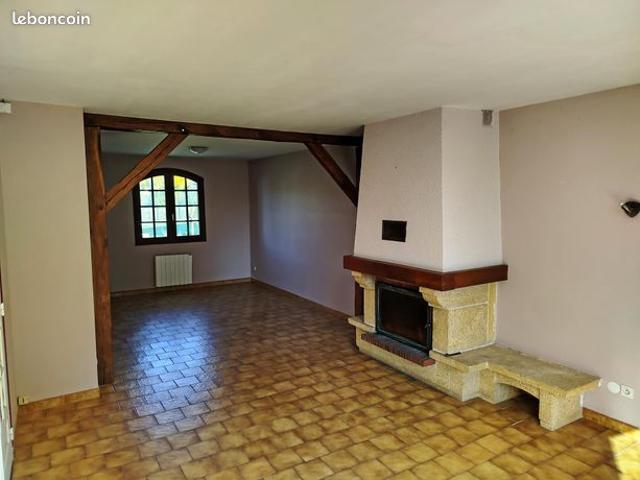 Maison vente à La Flèche, Amné