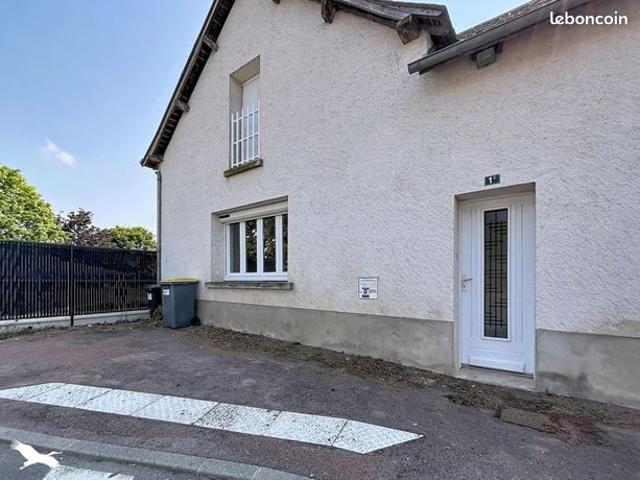 Maison vente à Tours, Monnaie