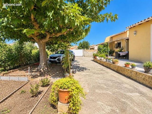 Maison vente à Nîmes, Uchaud