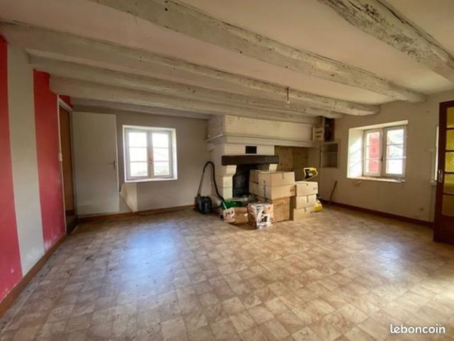 Maison vente à Confolens, Pressignac
