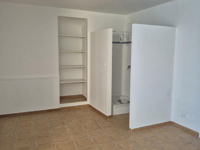 Maison location à Nîmes, Théziers