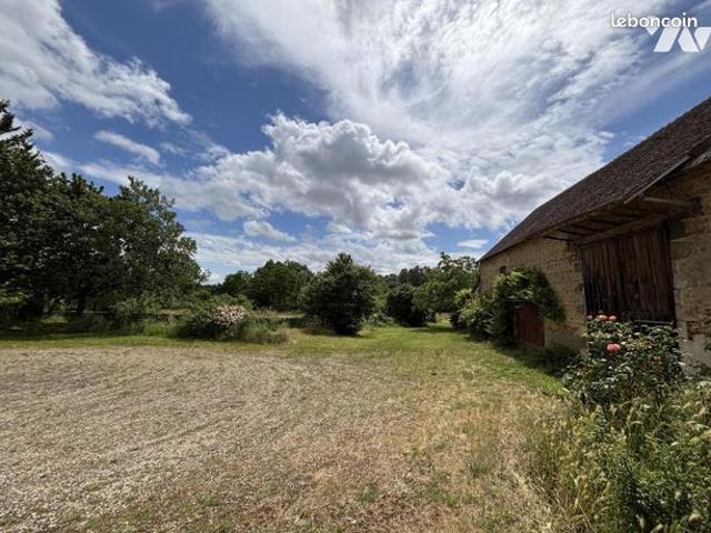 Maison vente à Confolens, Juillé