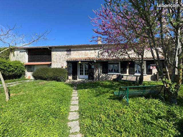 Maison vente à Saint-Jean-d'Angély, Puyrolland