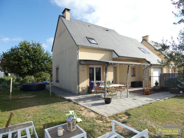 Maison vente à Zone Artisanal de la fosse aux Loups, Saint-Hilaire-du-Harcouët