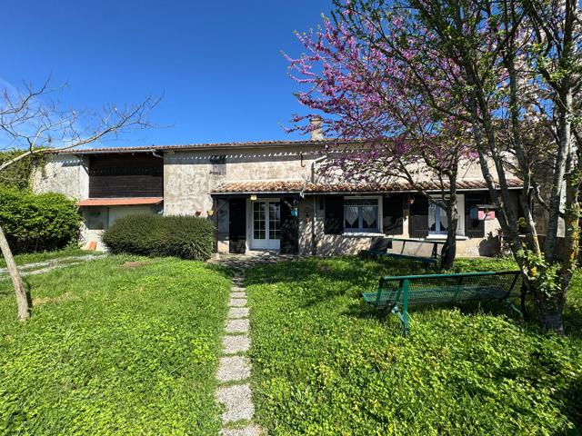 Maison vente à Saint-Jean-d'Angély, Puyrolland