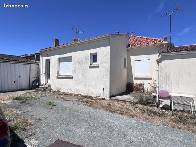 Maison vente à La Rochelle, Clavette